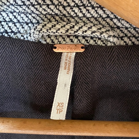 FP coat - Picture 7 of 8